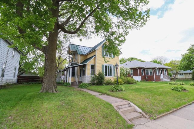 1608 West AVENUE S, La Crosse, WI 54601