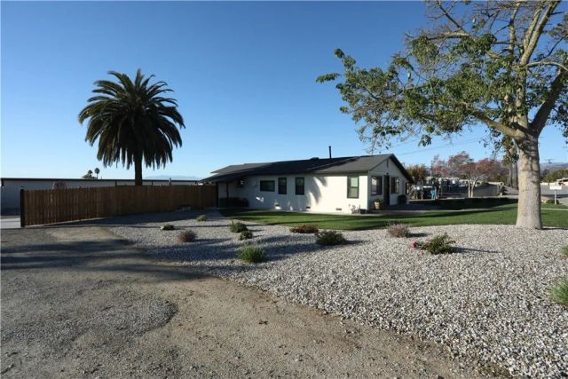 1002 California, Calimesa, CA 92320