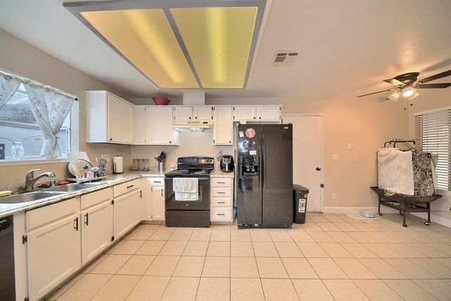 4309 Songbird Ct, Modesto, CA 95355