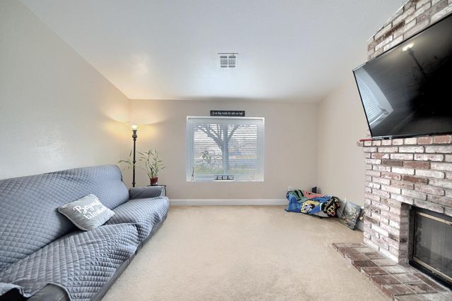 4309 Songbird Ct, Modesto, CA 95355