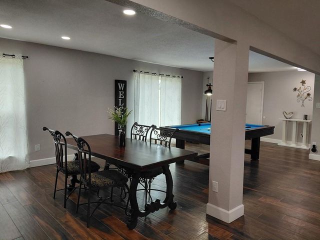 3831 County Road 211, Danbury, TX 77534