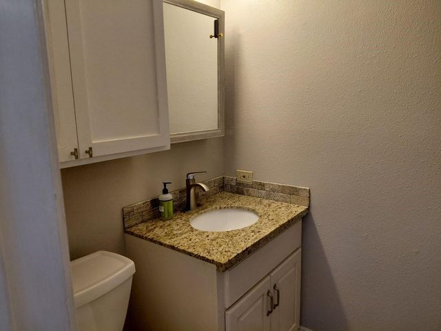 3831 County Road 211, Danbury, TX 77534