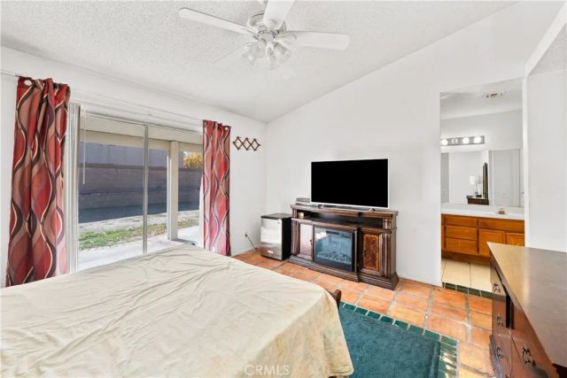 1536 E Avenue J4, Lancaster, CA 93535