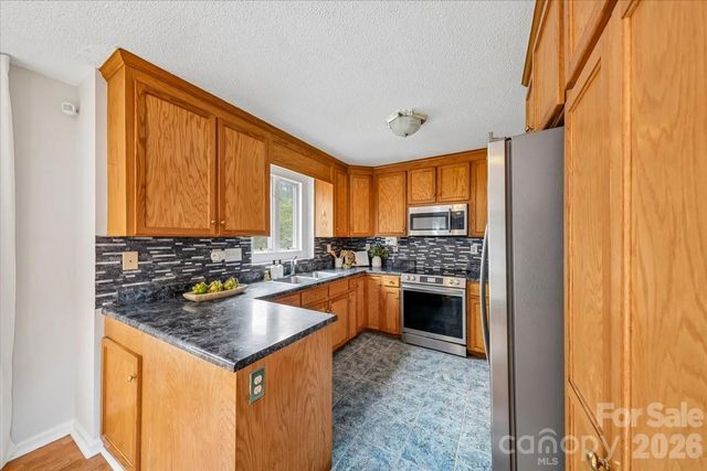 508 Watergate Circle, Gastonia, NC 28052