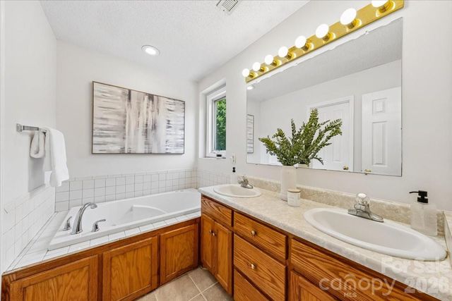 508 Watergate Circle, Gastonia, NC 28052