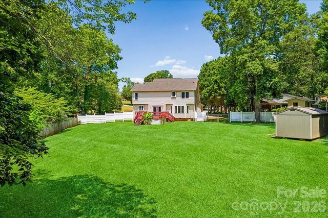508 Watergate Circle, Gastonia, NC 28052