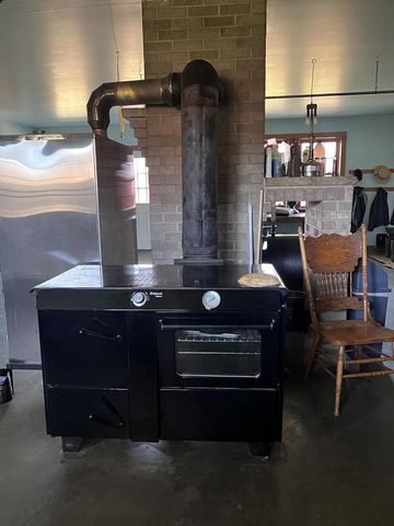 S2547 State Hwy 58, La Valle, WI 53941