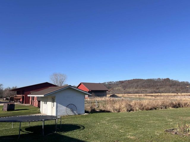 S2547 State Hwy 58, La Valle, WI 53941