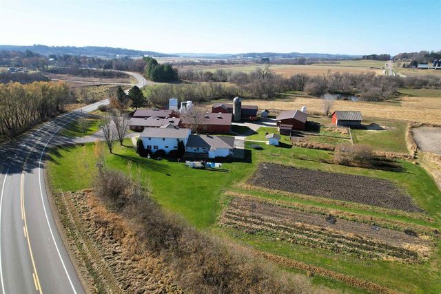 S2547 State Hwy 58, La Valle, WI 53941