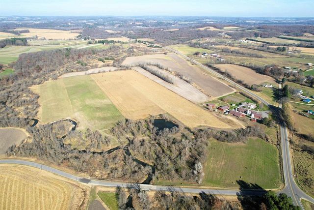 S2547 State Hwy 58, La Valle, WI 53941