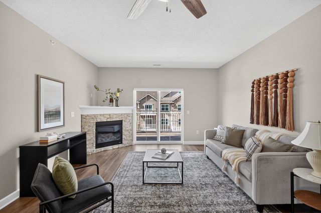8350 Ep True Parkway 3307, West Des Moines, IA 50266