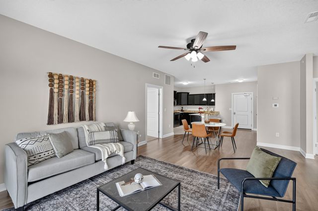 8350 Ep True Parkway 3307, West Des Moines, IA 50266