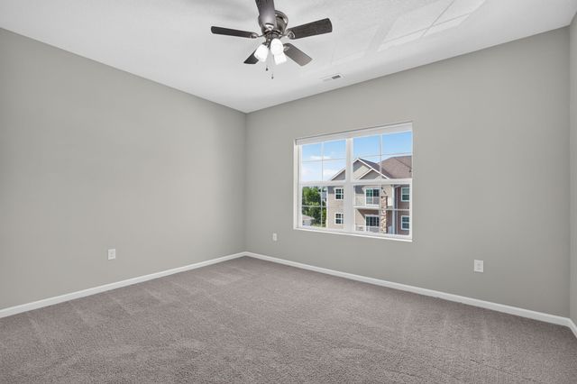 8350 Ep True Parkway 3307, West Des Moines, IA 50266