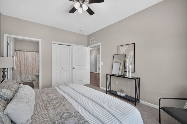 8350 Ep True Parkway 3307, West Des Moines, IA 50266