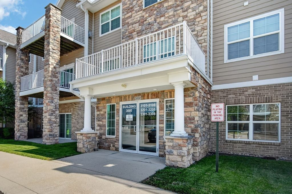 8350 Ep True Parkway 3307, West Des Moines, IA 50266