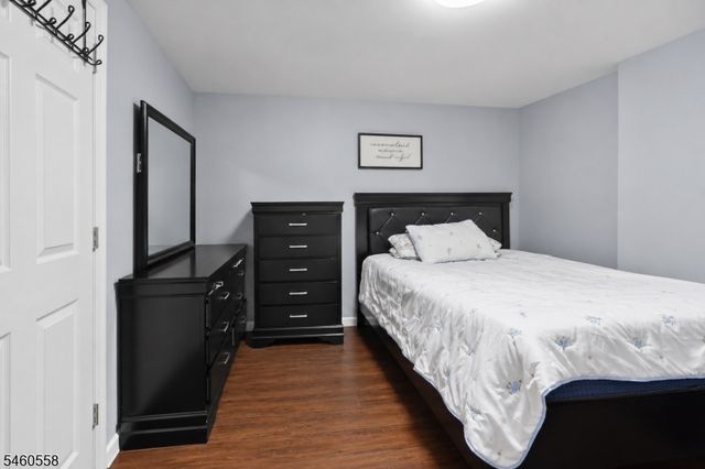 340 Lakeview Dr, Hampton Twp., NJ 07860