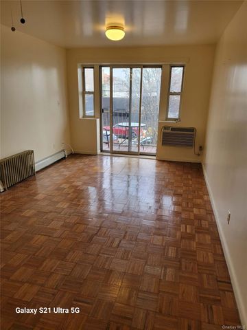 48-82 37th Street 2nd Fl, Long Island City, NY 11101