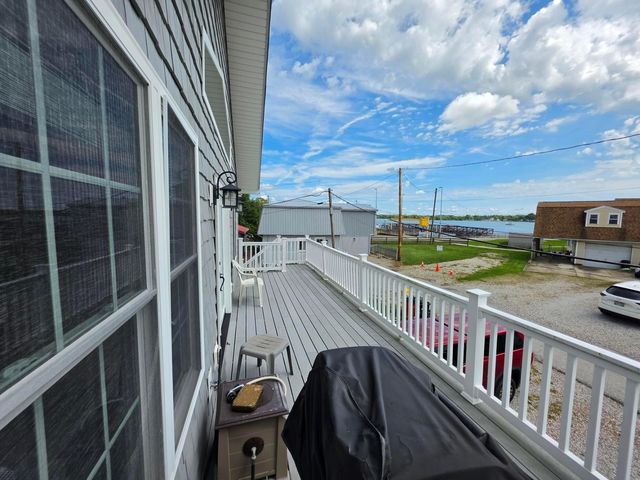 4 Rosebraugh Circle E, Buckeye Lake, OH 43008