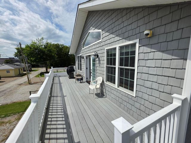4 Rosebraugh Circle E, Buckeye Lake, OH 43008