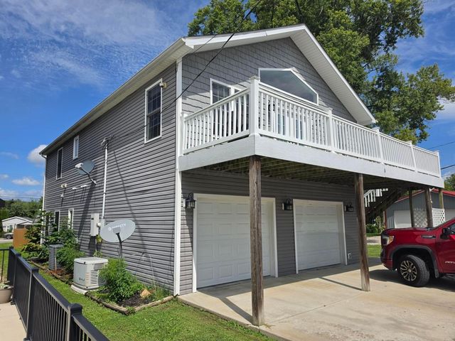 4 Rosebraugh Circle E, Buckeye Lake, OH 43008