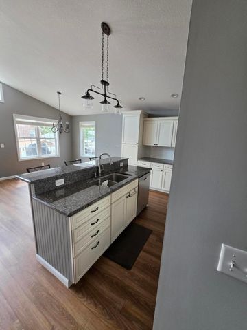 4 Rosebraugh Circle E, Buckeye Lake, OH 43008