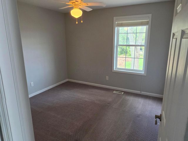4 Rosebraugh Circle E, Buckeye Lake, OH 43008