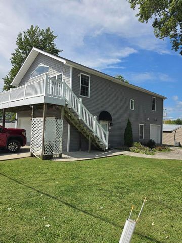 4 Rosebraugh Circle E, Buckeye Lake, OH 43008
