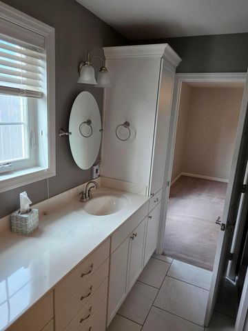 4 Rosebraugh Circle E, Buckeye Lake, OH 43008