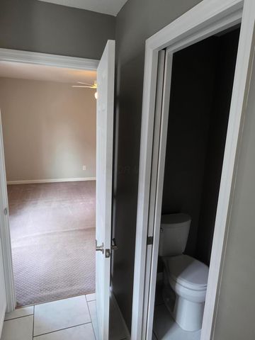 4 Rosebraugh Circle E, Buckeye Lake, OH 43008