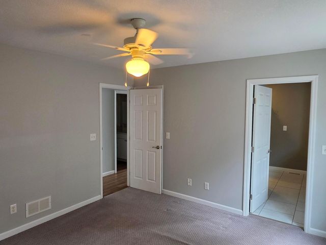 4 Rosebraugh Circle E, Buckeye Lake, OH 43008