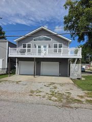 4 Rosebraugh Circle E, Buckeye Lake, OH 43008