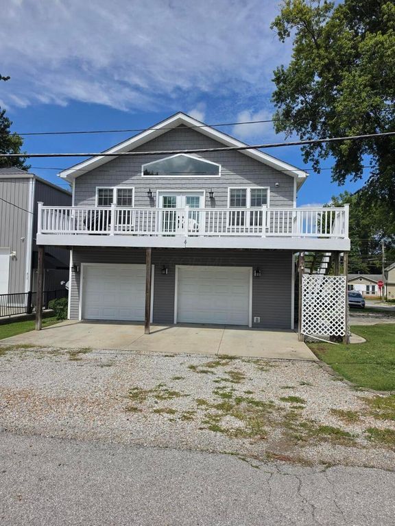 4 Rosebraugh Circle E, Buckeye Lake, OH 43008