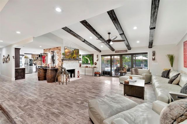 10300 Prestwick Road, Boynton Beach, FL 33436