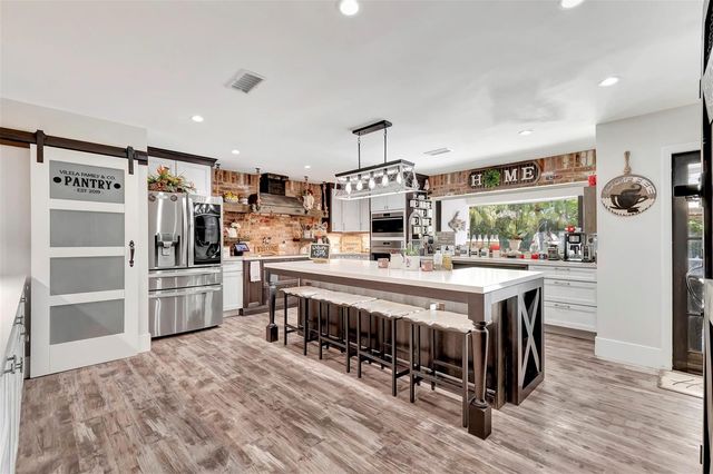 10300 Prestwick Road, Boynton Beach, FL 33436