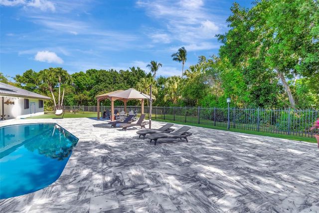 10300 Prestwick Road, Boynton Beach, FL 33436