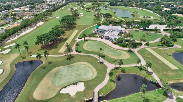 10300 Prestwick Road, Boynton Beach, FL 33436