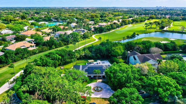 10300 Prestwick Road, Boynton Beach, FL 33436