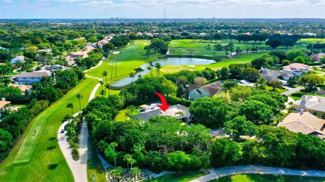10300 Prestwick Road, Boynton Beach, FL 33436