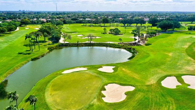 10300 Prestwick Road, Boynton Beach, FL 33436