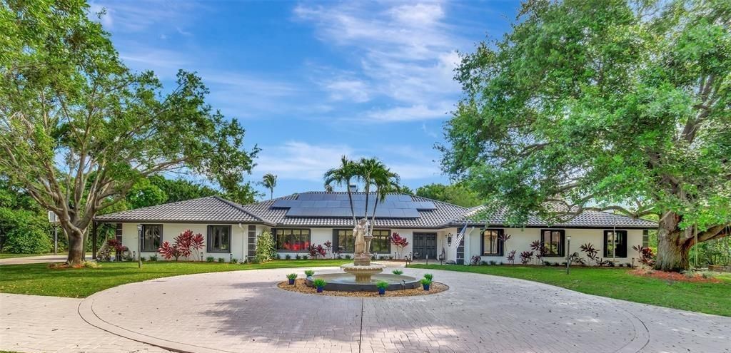 10300 Prestwick Road, Boynton Beach, FL 33436