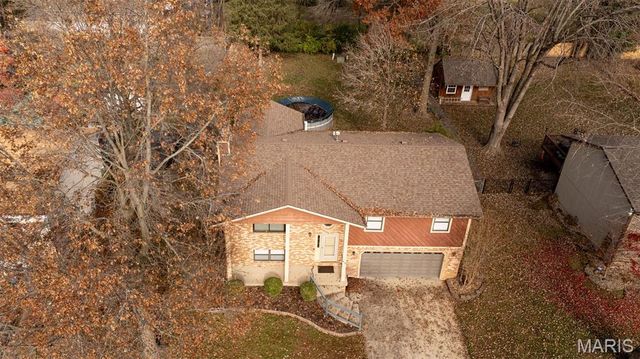 916 Carla Drive, Troy, IL 62294