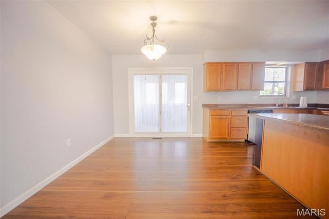 916 Carla Drive, Troy, IL 62294