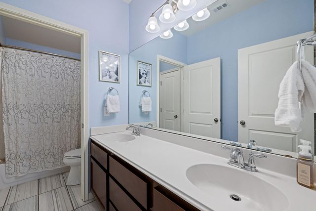 222 Sycamore ST, Georgetown, TX 78633