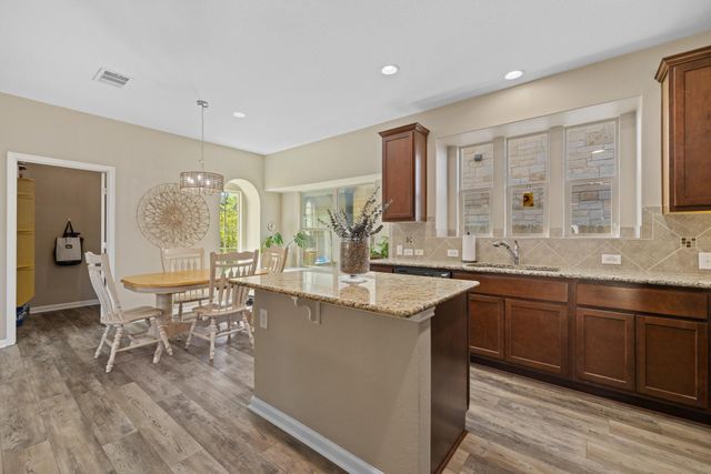 222 Sycamore ST, Georgetown, TX 78633