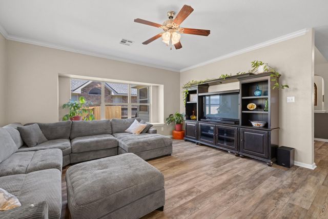 222 Sycamore ST, Georgetown, TX 78633