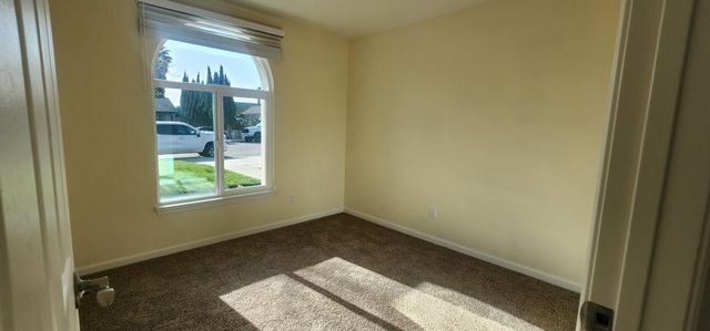 1206 Morris Avenue, Greenfield, CA 93927