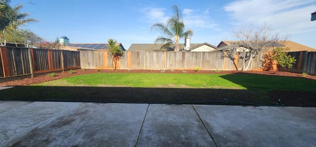 1206 Morris Avenue, Greenfield, CA 93927