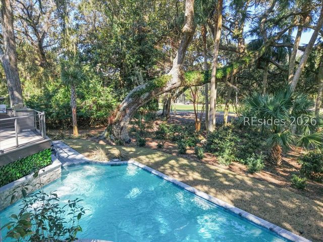 15 Rum Row, Hilton Head Island, SC 29928