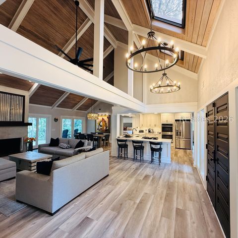 15 Rum Row, Hilton Head Island, SC 29928