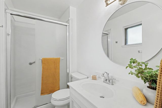 6851 Albury St, Citrus Heights, CA 95621